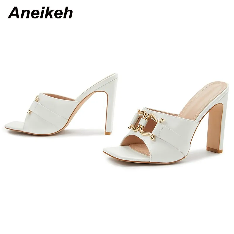 Aneikeh Beach Mules Sandals