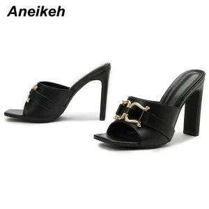 Aneikeh Beach Mules Sandals