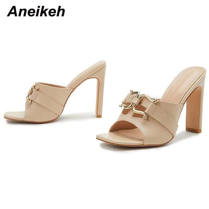 Aneikeh Beach Mules Sandals
