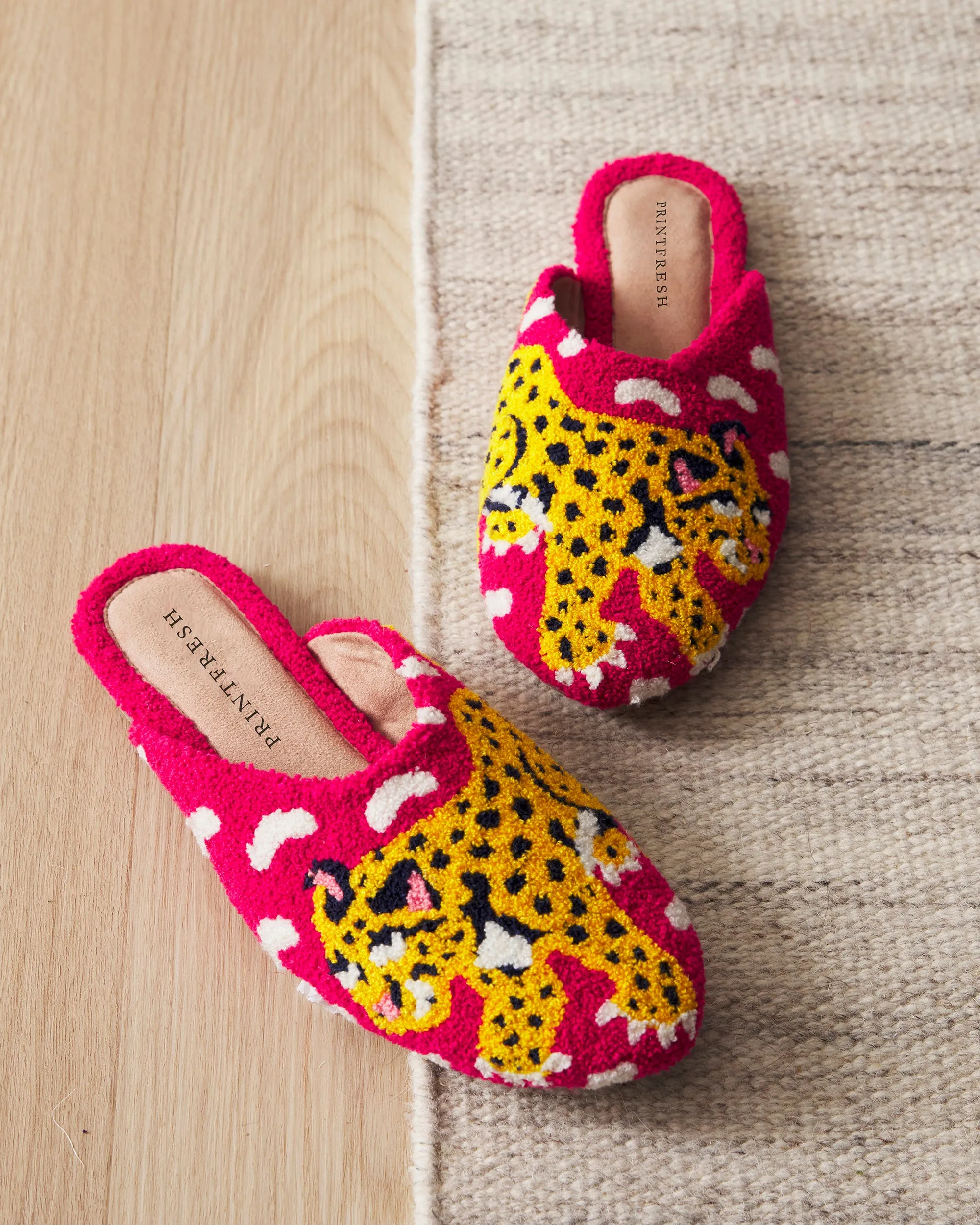Bagheera - Tufted Slippers - Hot Pink