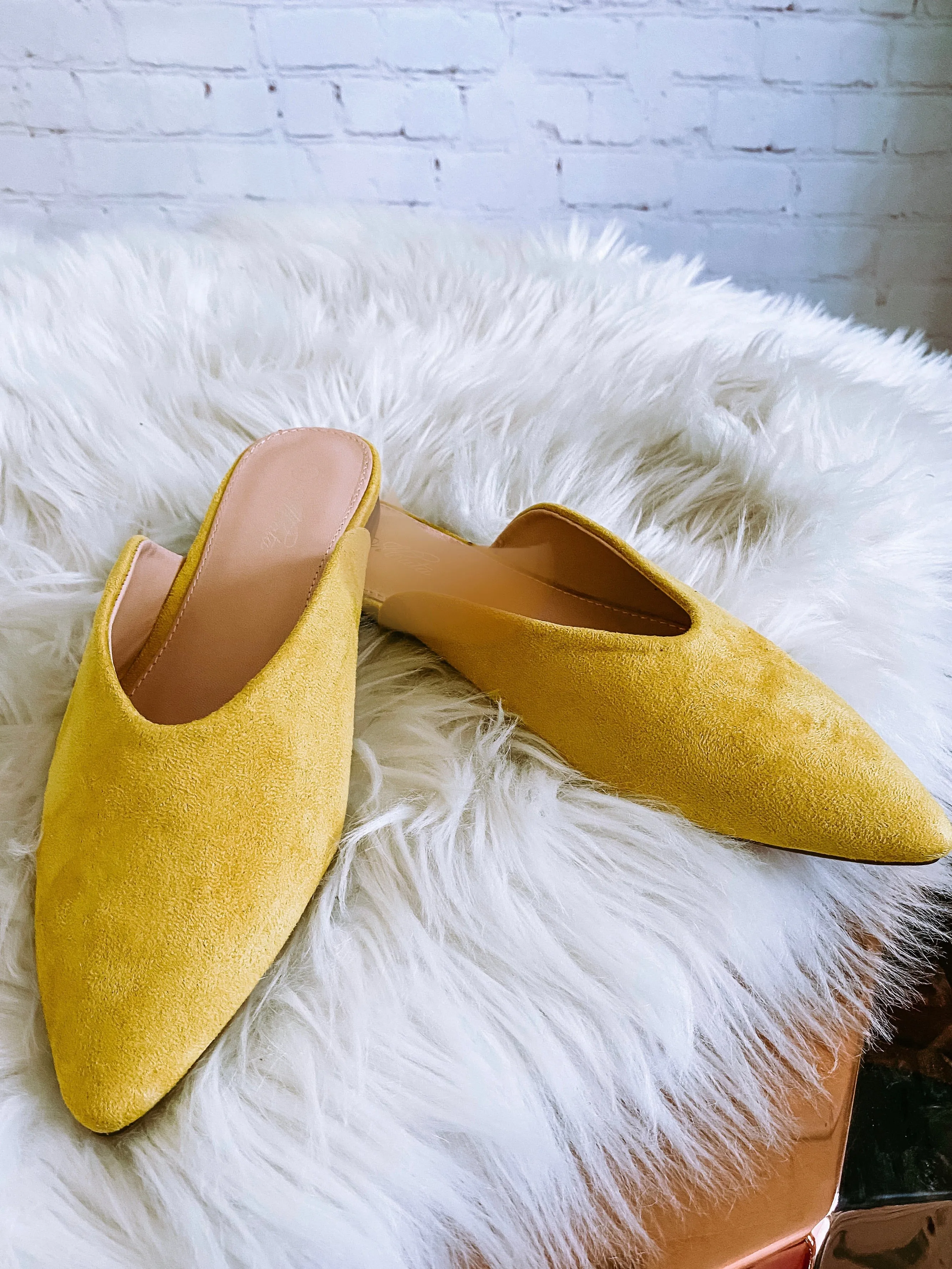 Bella Vita Mules: Mustard