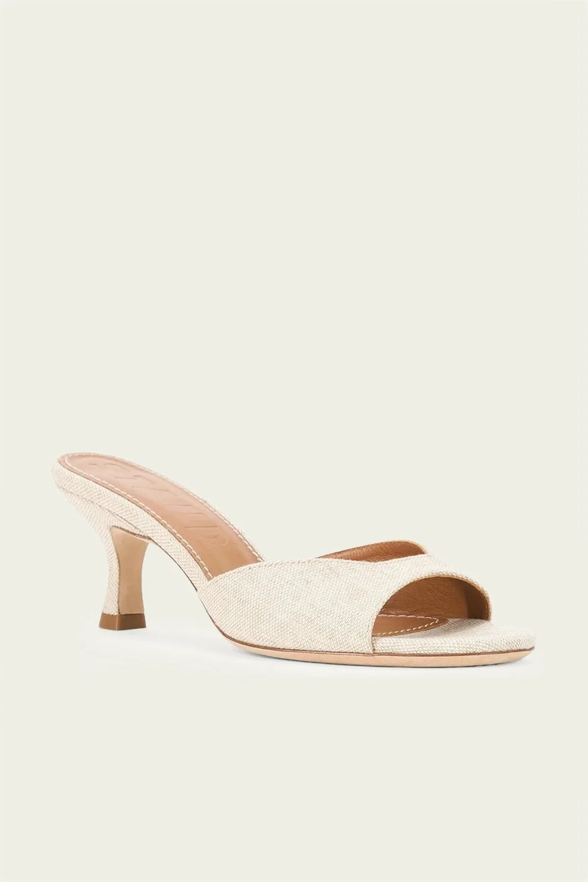 Brigitte Mule in Natural