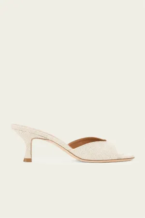 Brigitte Mule in Natural