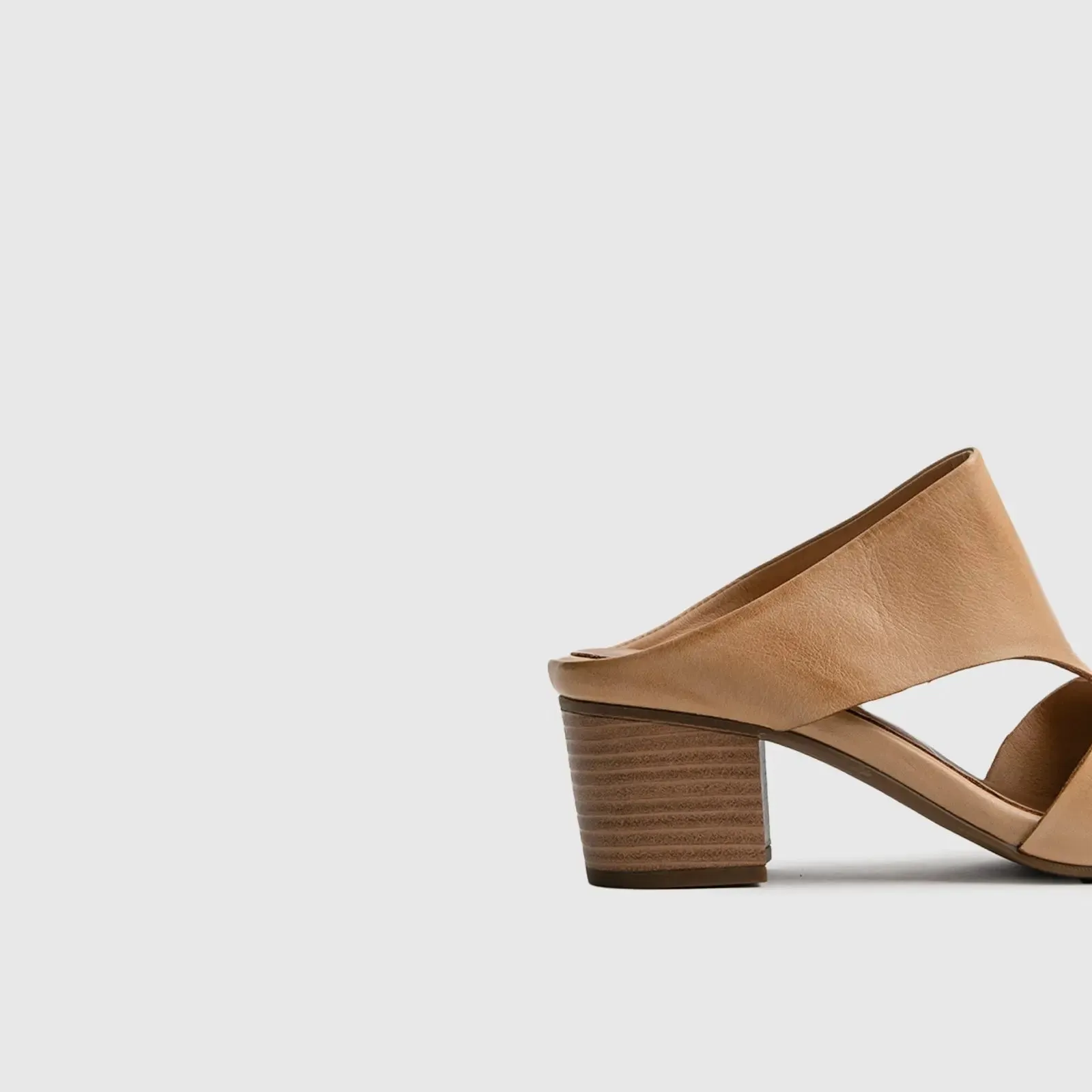 Comfort Block Heel Sandal 8333