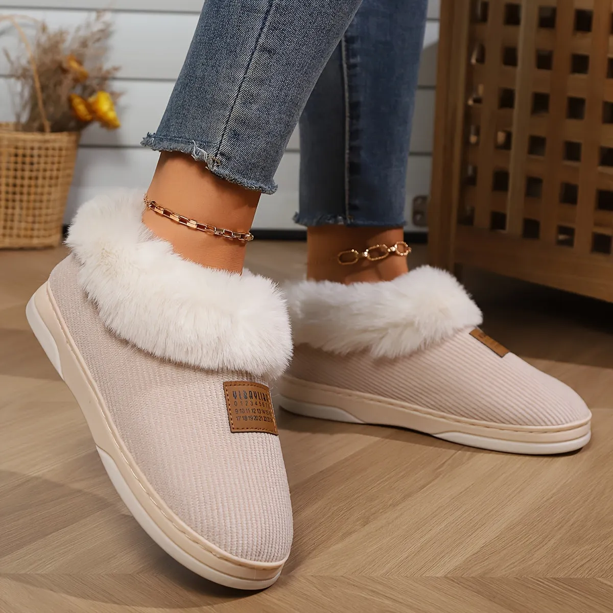 Cozy Beige Fur-Lined Slippers for Women - Soft Non-Slip Indoor Shoes