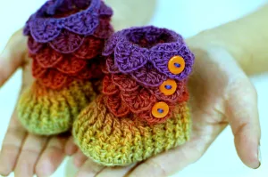 Crocodile Stitch Booties (Baby Sizes)