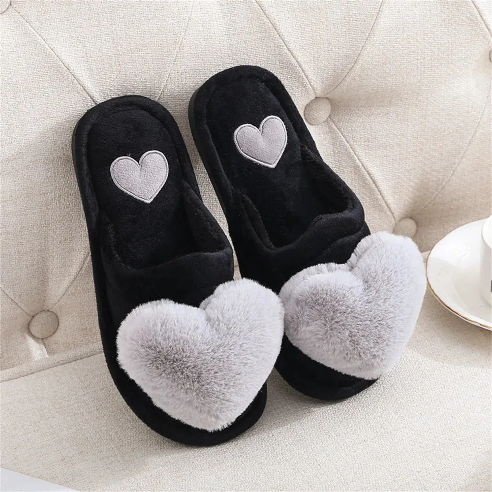 Cute Heart Pattern Women’s Plush Indoor Slippers