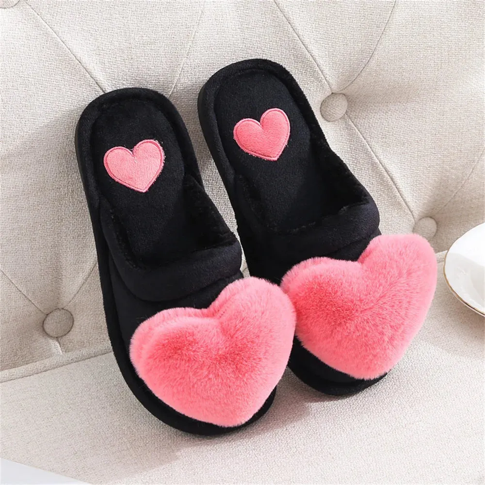 Cute Heart Pattern Women’s Plush Indoor Slippers