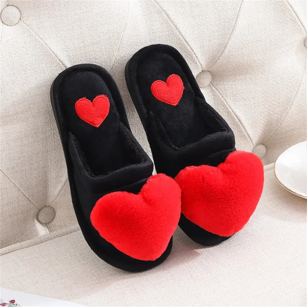Cute Heart Pattern Women’s Plush Indoor Slippers
