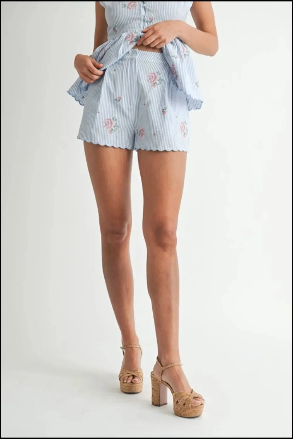 EVIE EMBROIDERED SET