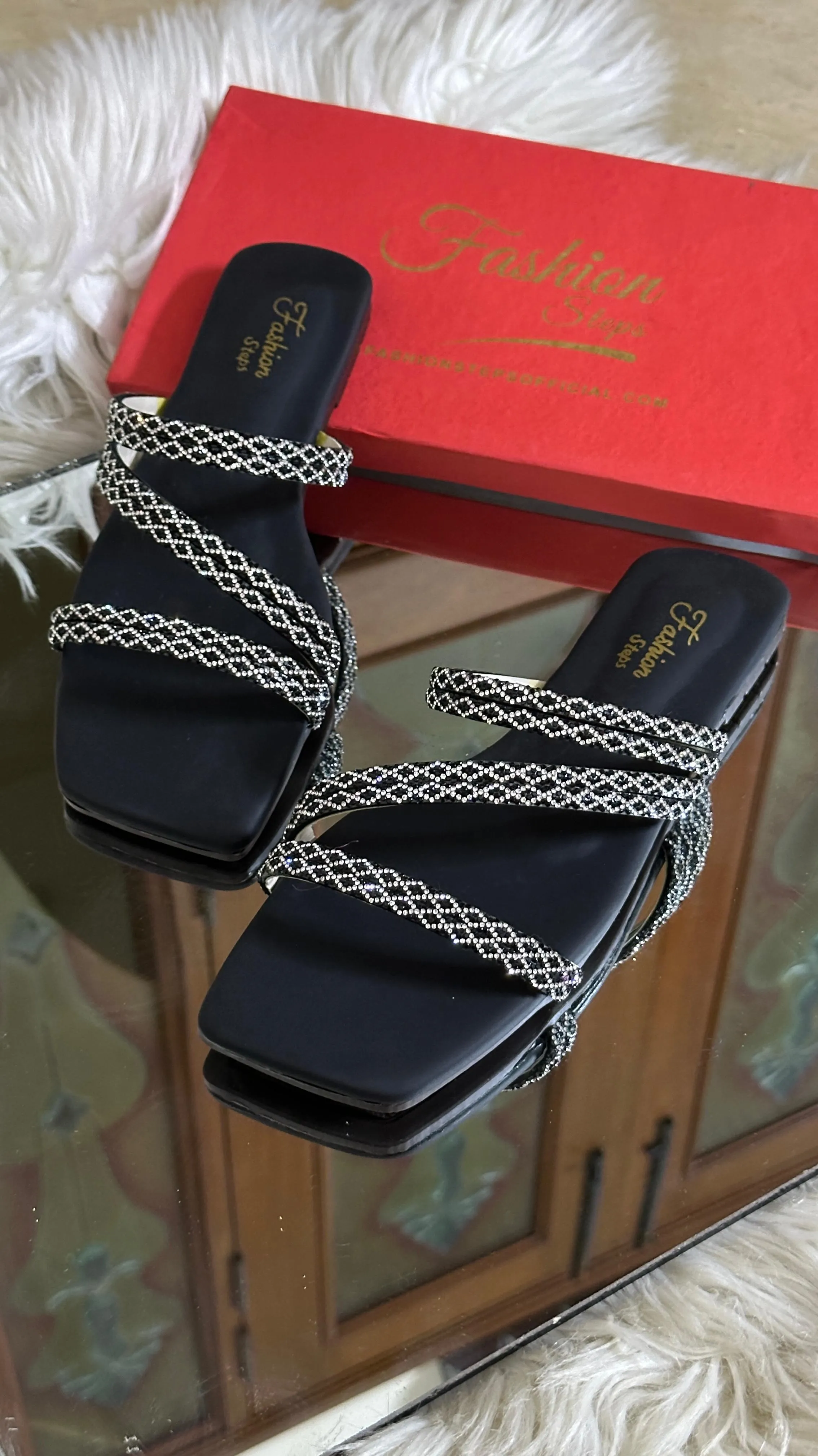 Fashion Straps Flat