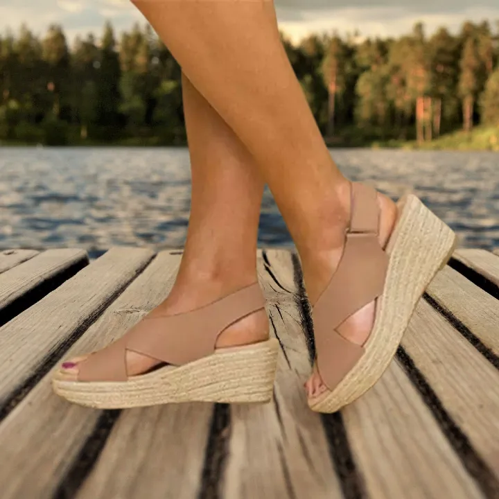 Foot-Supportive Fashion Sandals | Comfortable Design, Adjustable Straps, Arch Support for All-Day Wear
