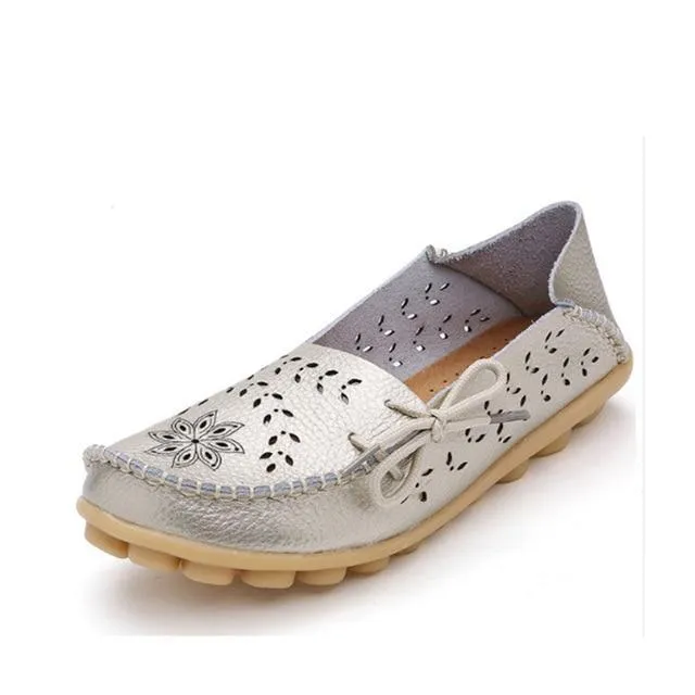 Genuine Leather Flat Shoes women Gommino Moccasin Loafers