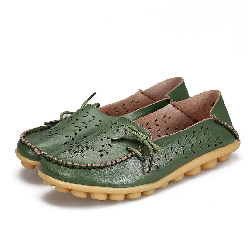 Genuine Leather Flat Shoes women Gommino Moccasin Loafers