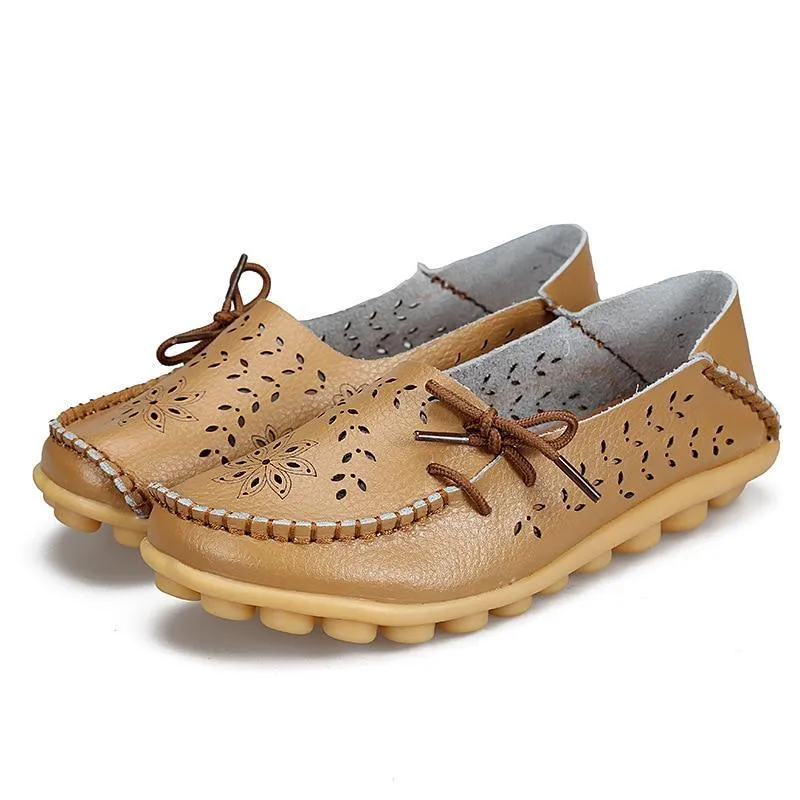 Genuine Leather Flat Shoes women Gommino Moccasin Loafers