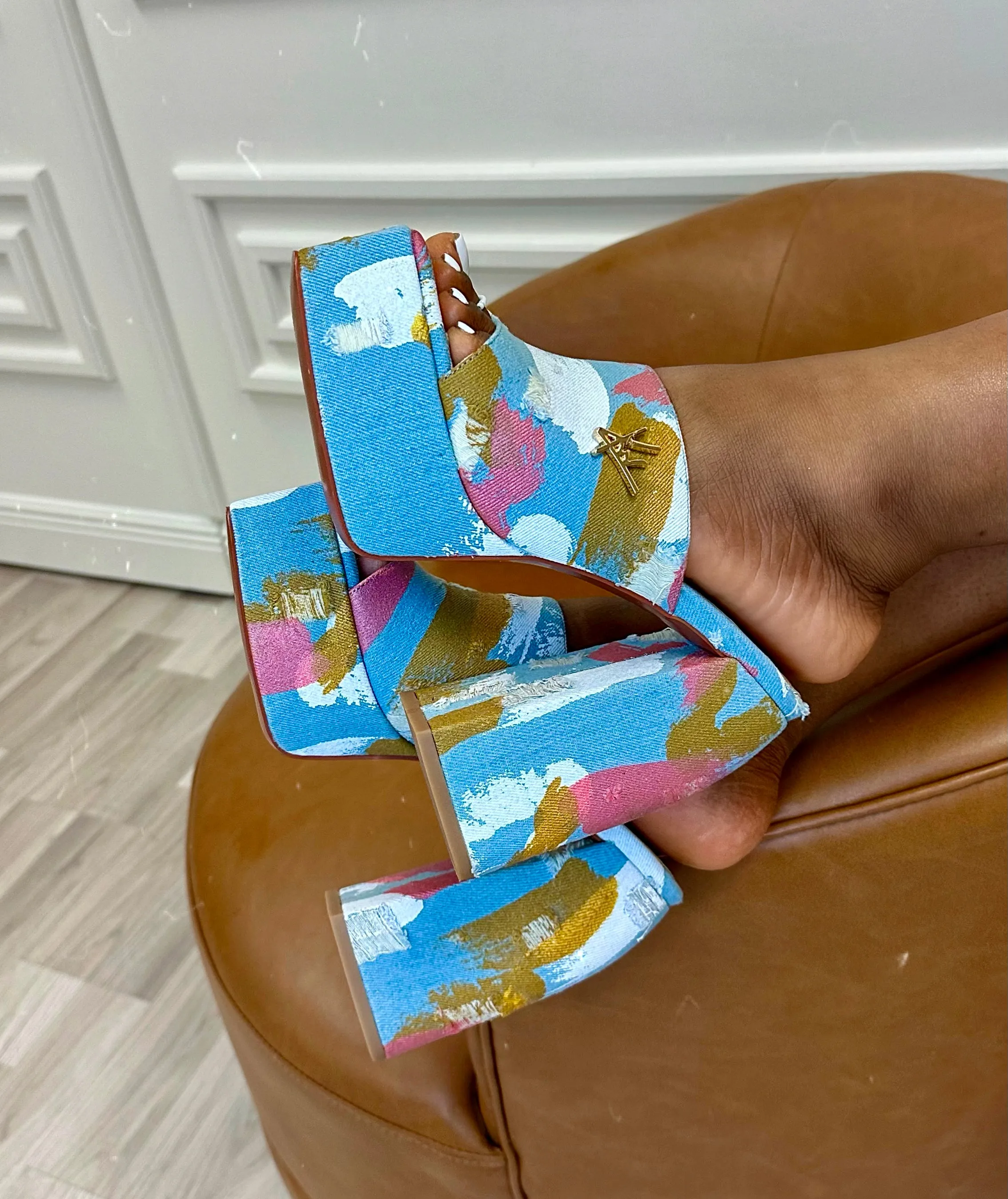 KW Distressed Denim Mules w/Pink