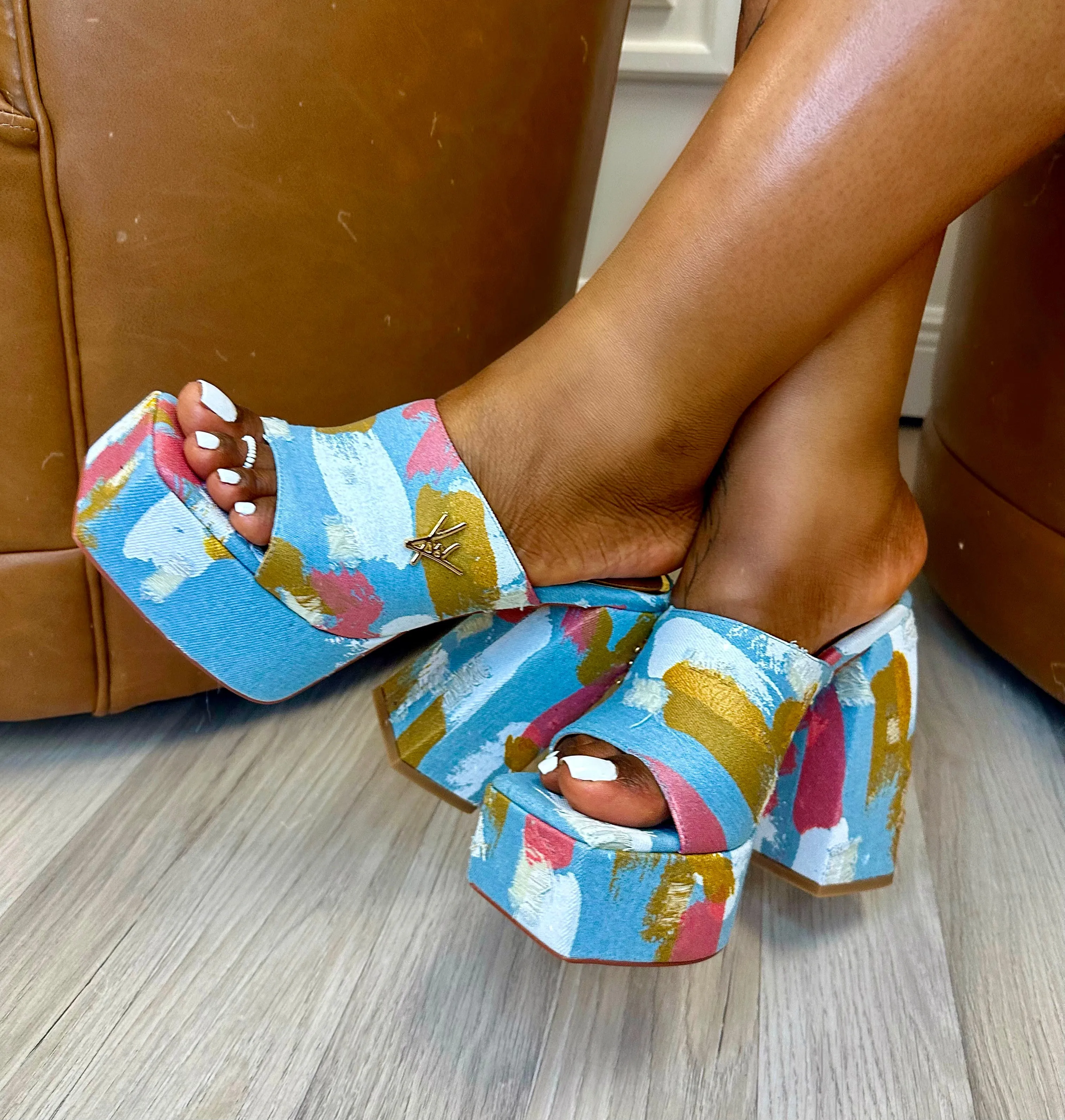 KW Distressed Denim Mules w/Pink