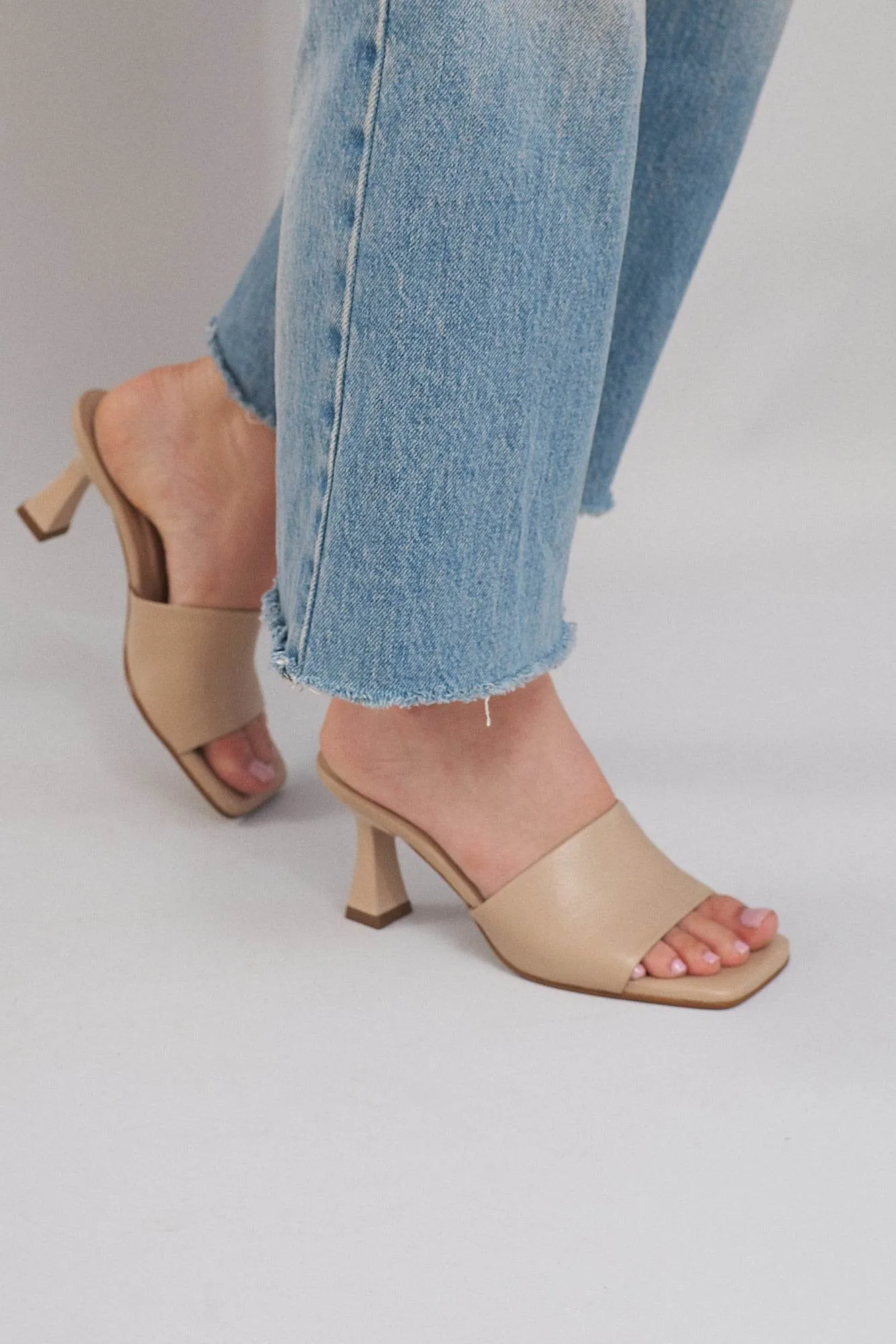 L.A. Heels - Nude