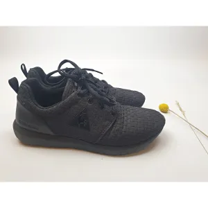 Le Coq Sportif black basket weave style laceup shoes size 6