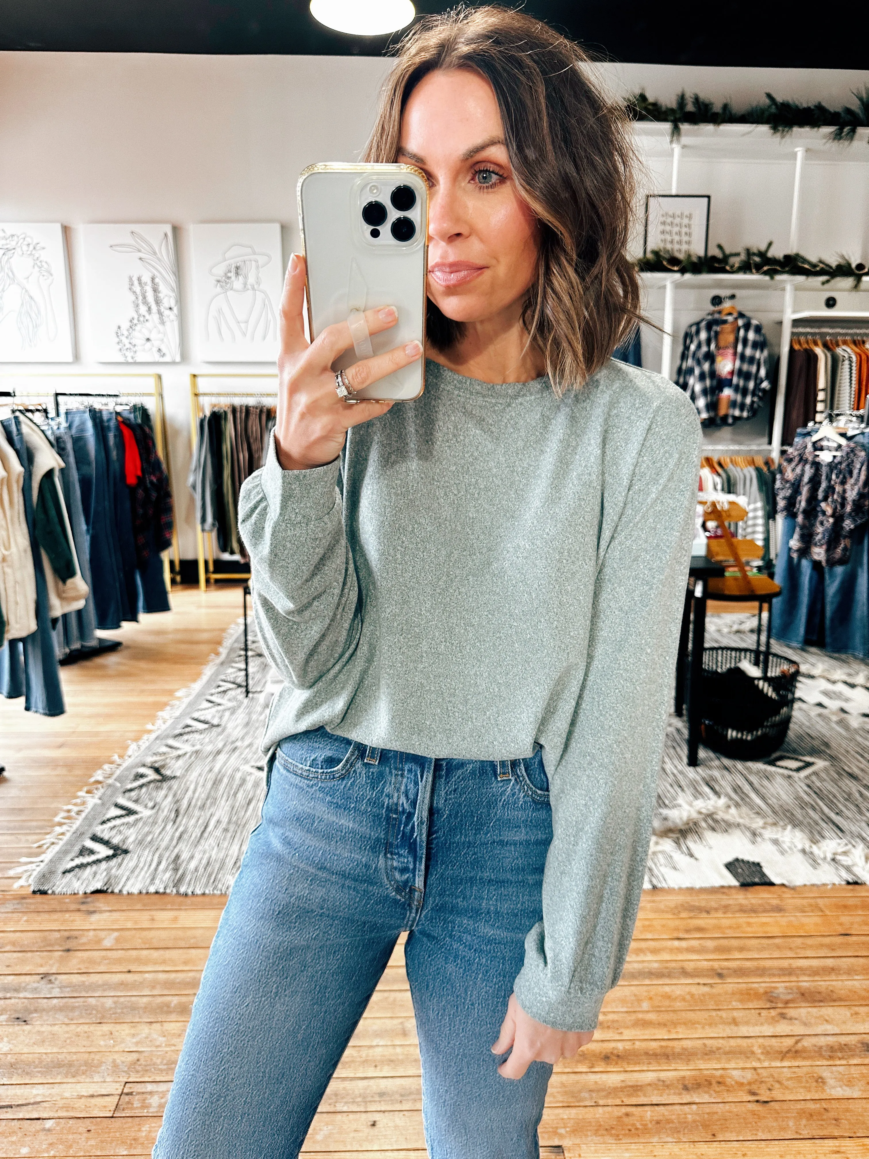 Leslie Basic Top- 5 Colors