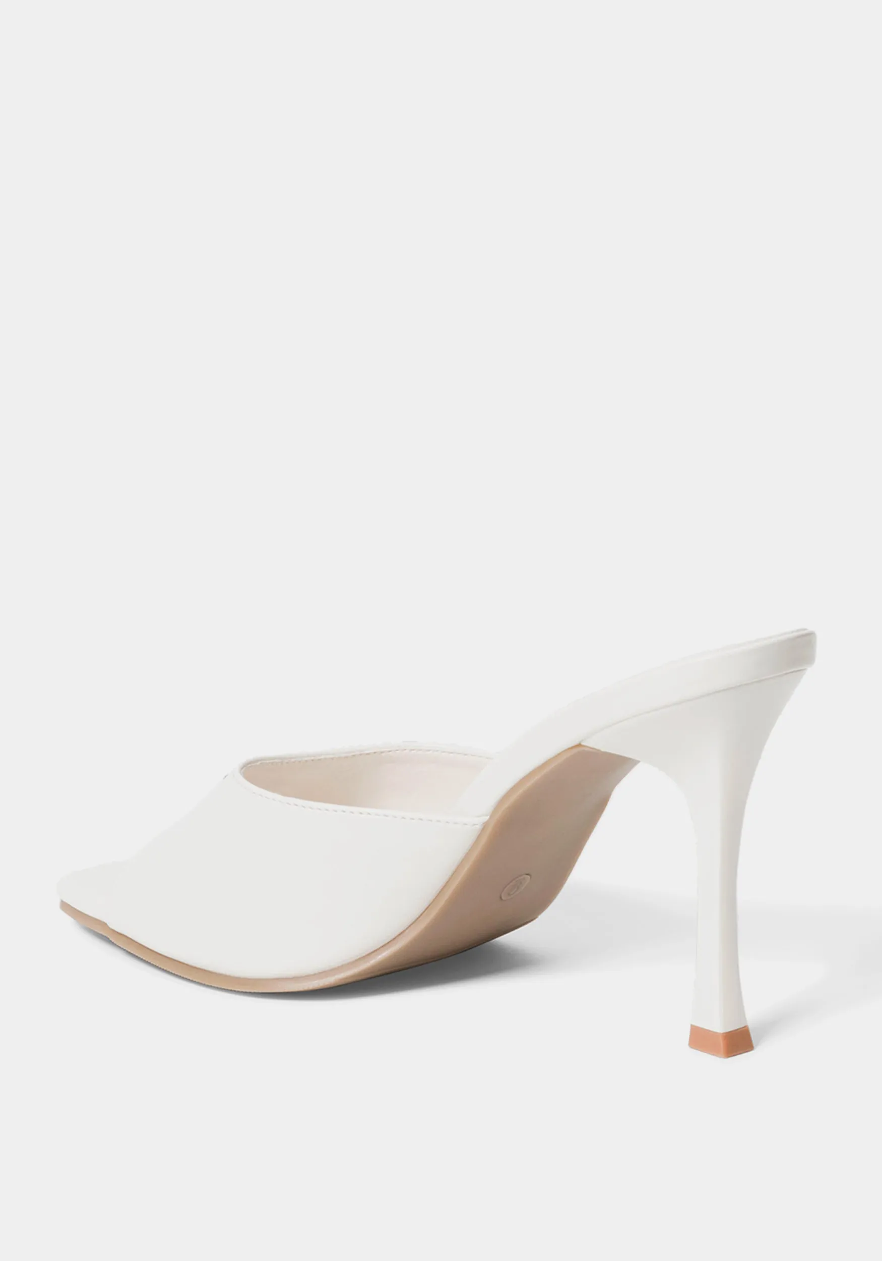 Ruthie Heel
