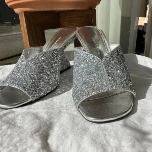 Salvatore Ferragamo Ladies Argento Sansu Sculptural Heel Mules