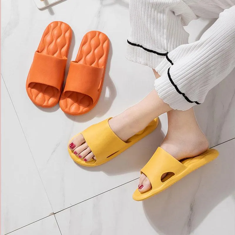Slippery Sandals and Slippers for Men and Women Home Indoor Non-slip Mute Deodorant Guests Summer Slippers Bathroom Bath Couple Flip Flops