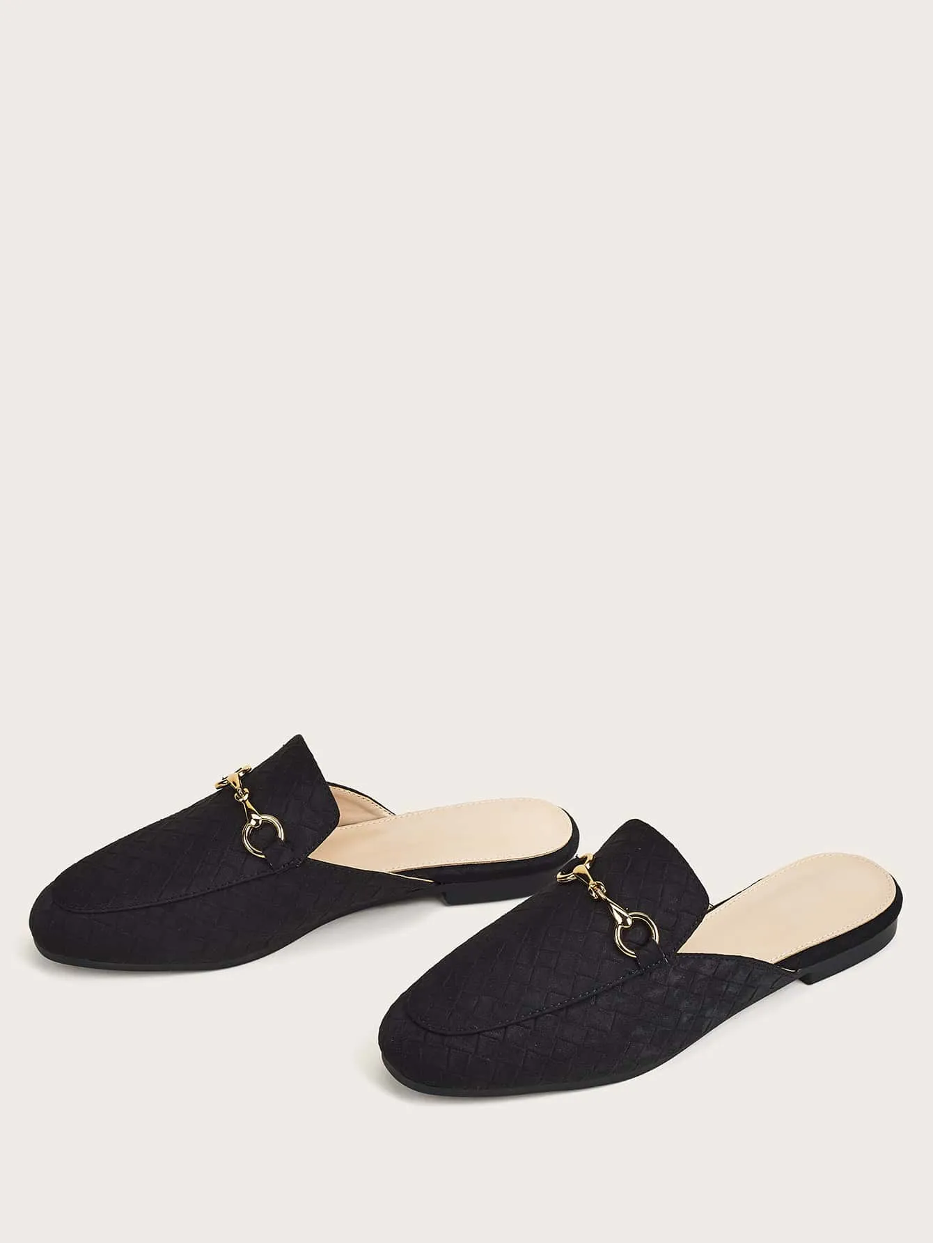 Snaffle Decor Woven Pattern Loafer Mules - Black
