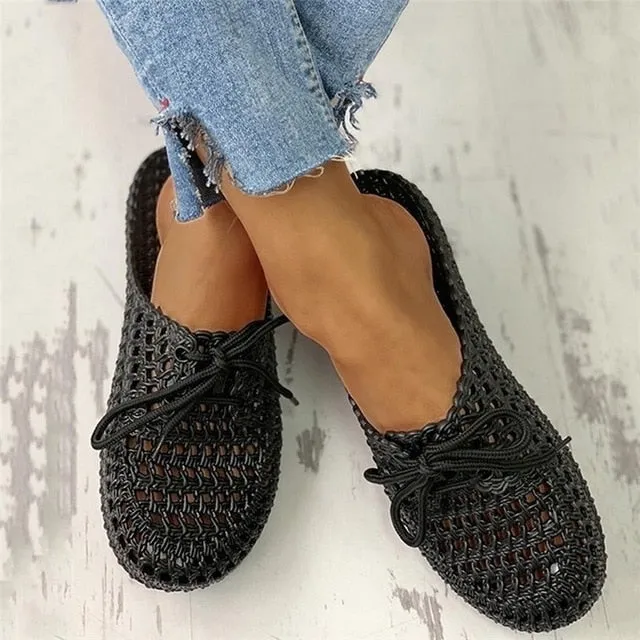 Summer Slippers Shoes Woman 2020 Closed Toe Breathable Flip Flops Women Hollow Out Lace Up PVC Outdoor Flat Beach Slides Sandals