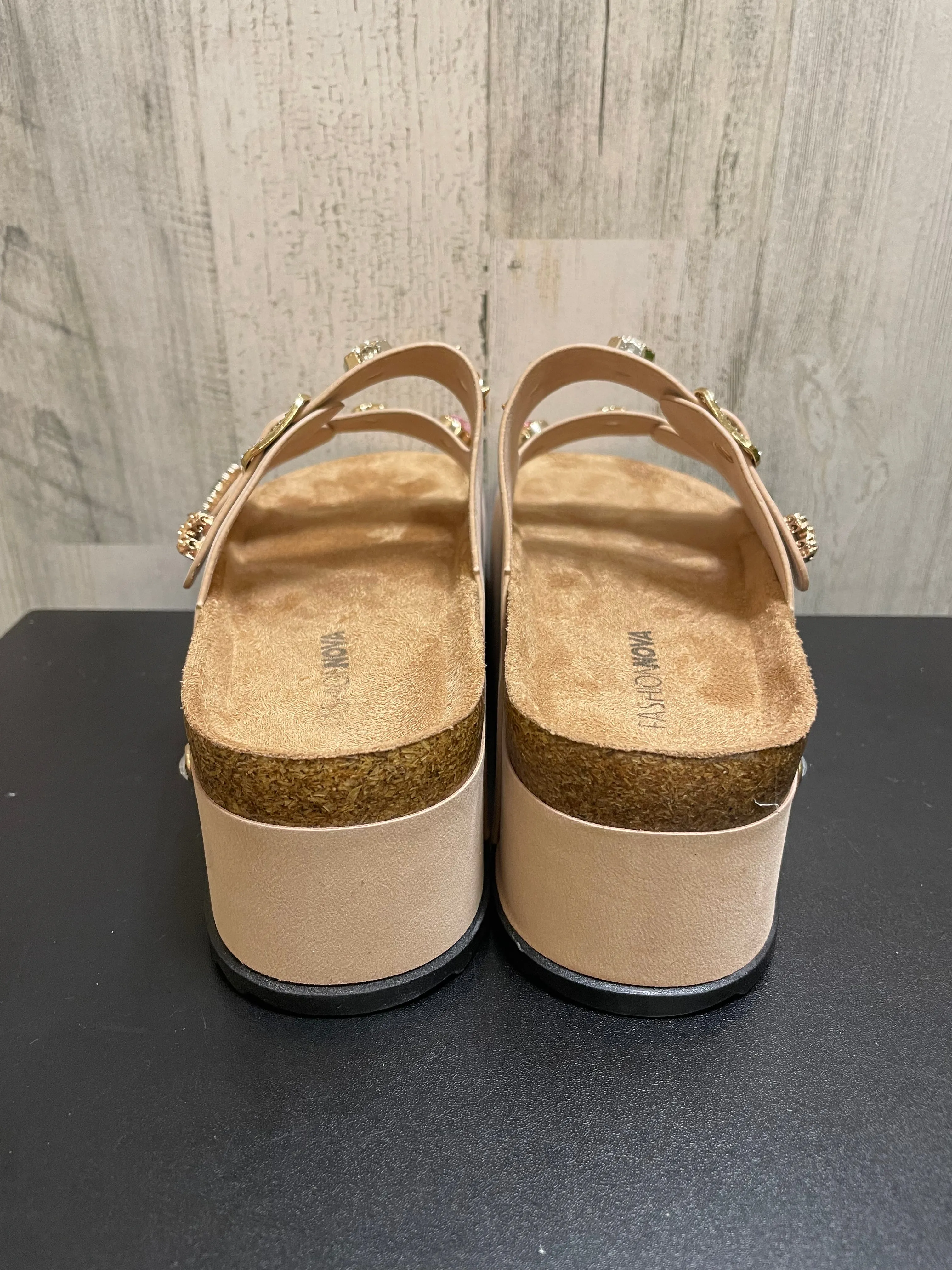 Tan Sandals Heels Block Fashion Nova, Size 7