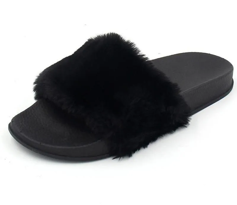 The Leadcat Slippers Sandals.