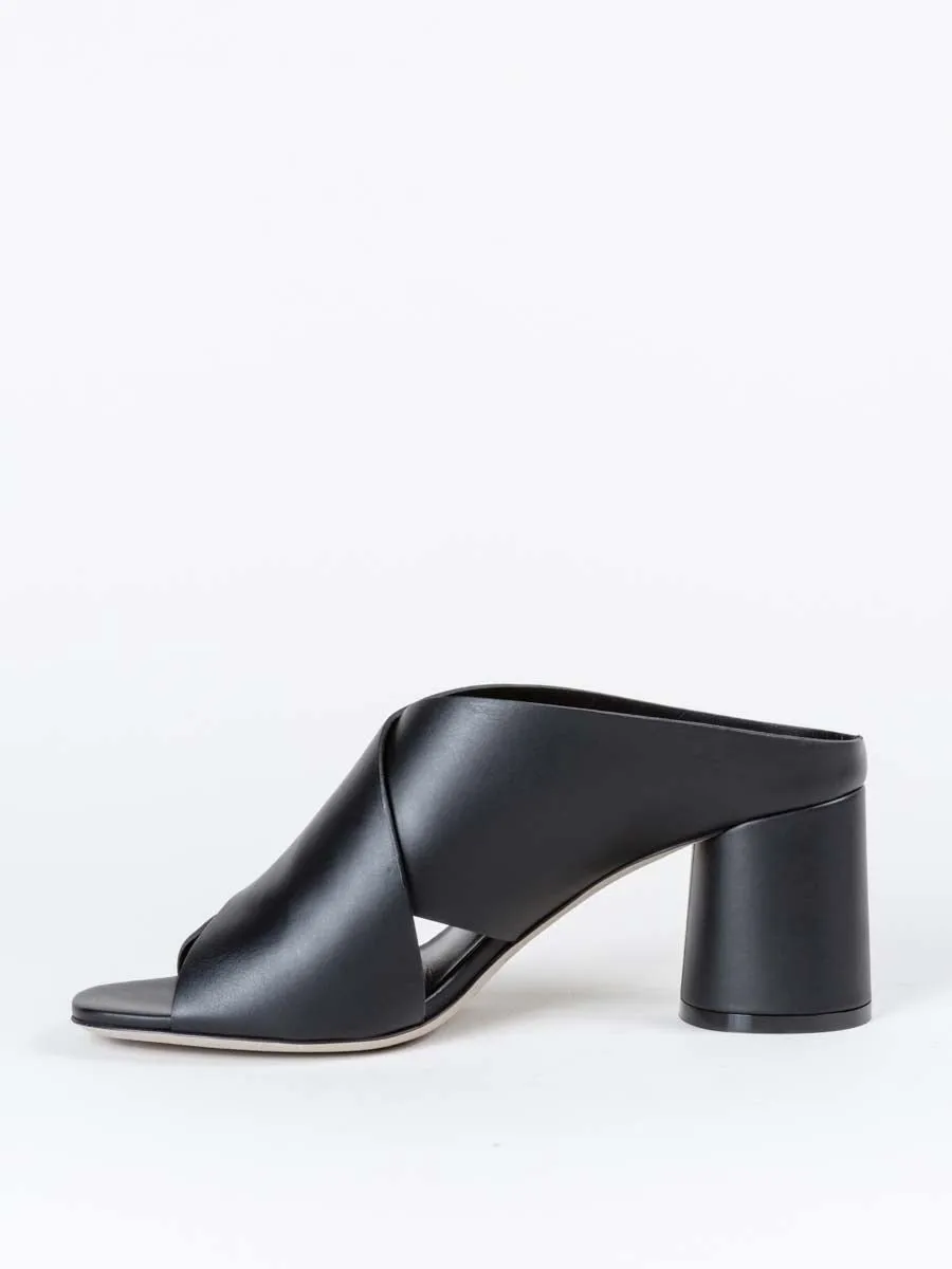 theron - black