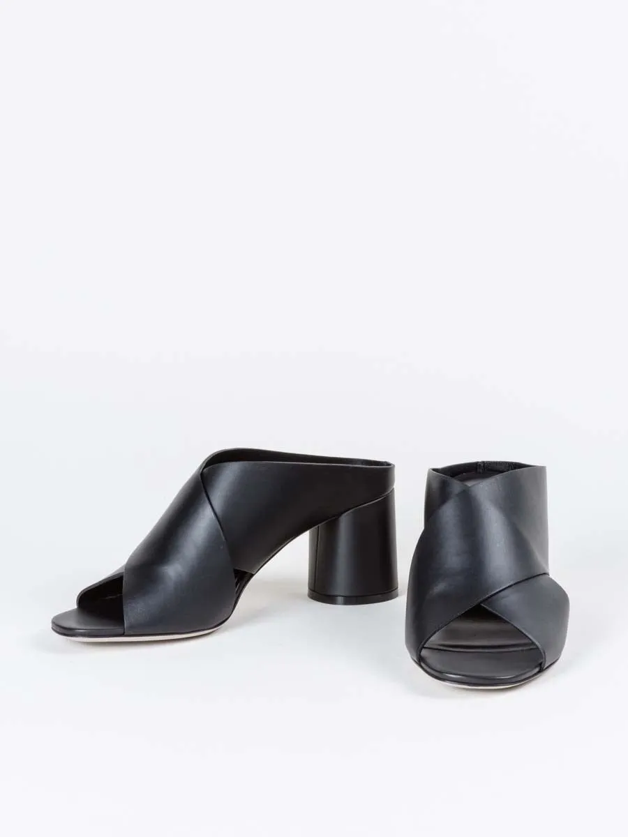 theron - black