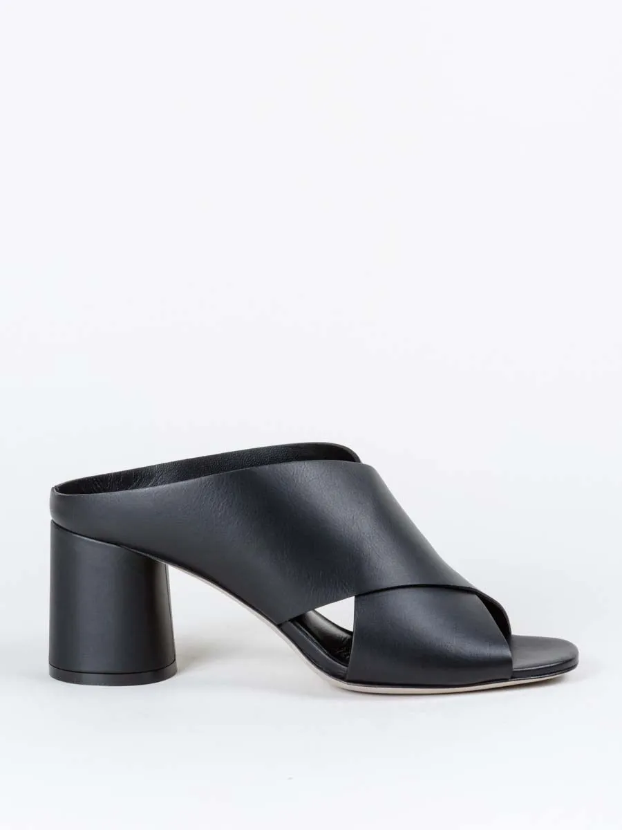 theron - black