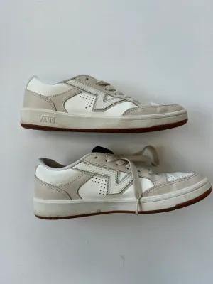 Vans Casual Shoes Womens 6.5